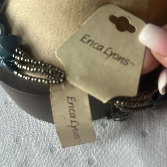 Erica Lyons Elegant Blue Beaded Necklace with Floral Accent! - Picture 6 of 7